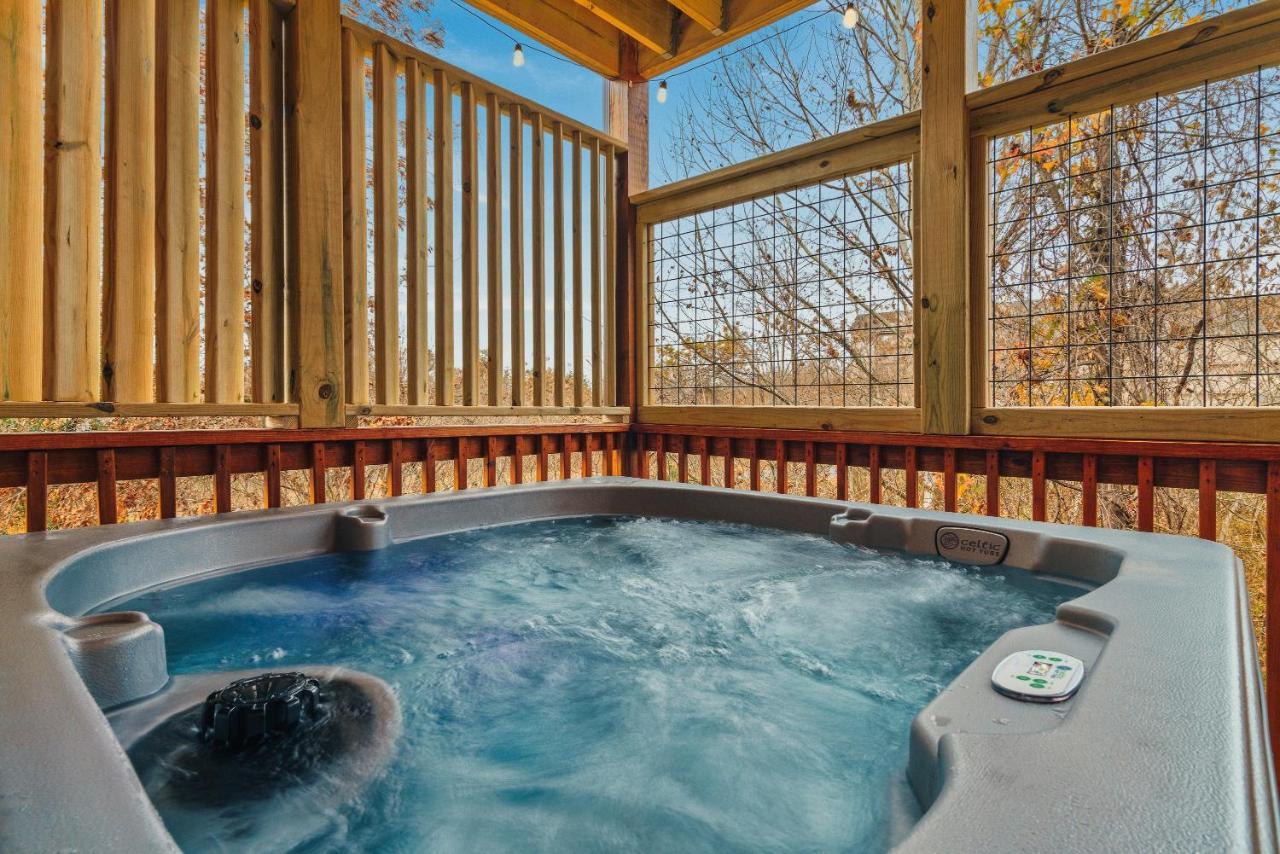 Mountains R Calling, Cozy Hideaway, King Beds, Hot-Tub, Arcade, Ev Ready Pigeon Forge Exterior photo